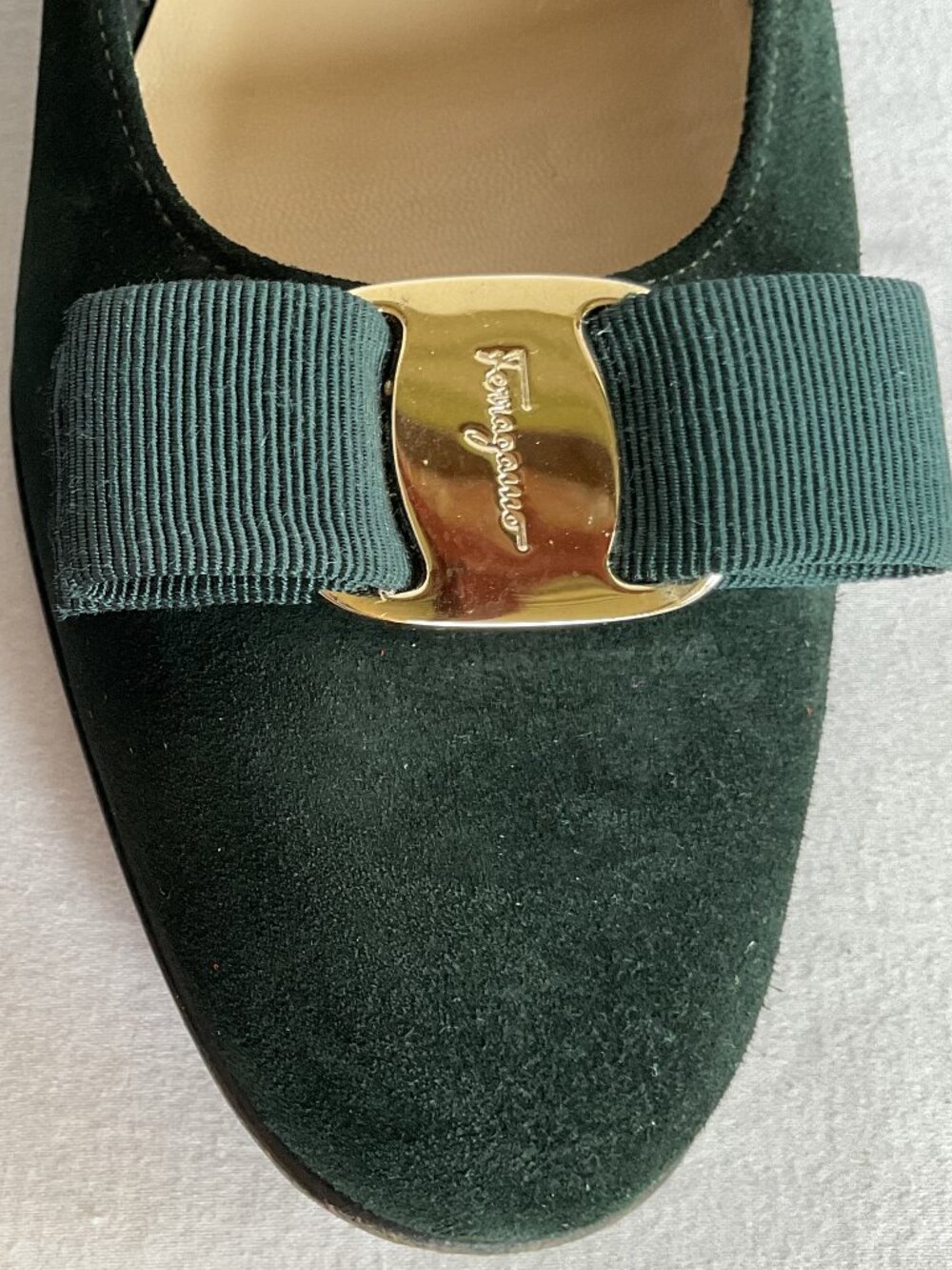 Salvatore Ferragamo Dark Green Suede Pump with Bow – US 9 AAAA Super Narrow - Picture 2 of 7